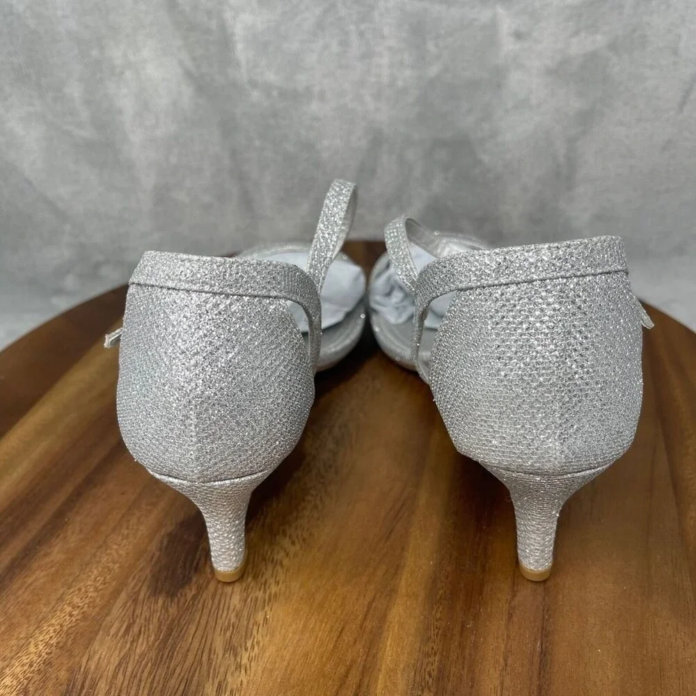 Dream Pairs never worn